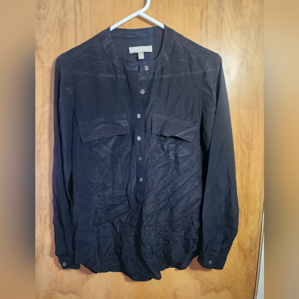 Banana Republic Womens XS 100% Silk Black Button Half Tunic Blouse
